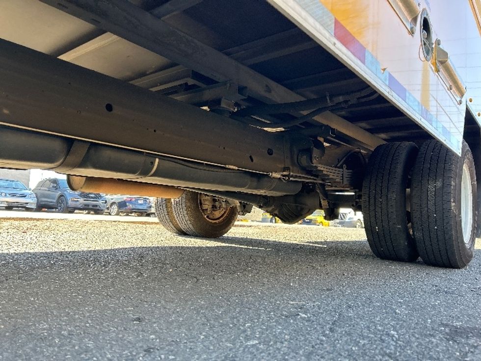 Light Duty Box Truck-Light and Medium Duty Trucks-GMC-2022-Savana G33903-Charlotte-NC-68,081\n\t\tmiles-$ 38,750 - Image 7