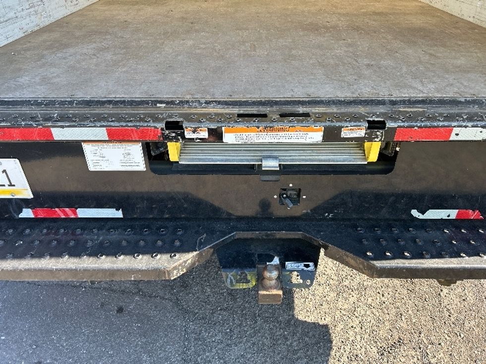 Light Duty Box Truck-Light and Medium Duty Trucks-GMC-2022-Savana G33903-Charlotte-NC-68,081\n\t\tmiles-$ 38,750 - Image 9