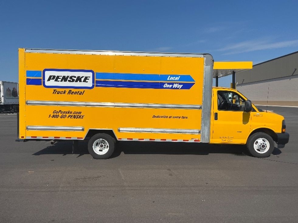 Light Duty Box Truck-Light and Medium Duty Trucks-GMC-2022-Savana G33903-Charlotte-NC-91,603\n\t\tmiles-$ 29,000 - Image 14