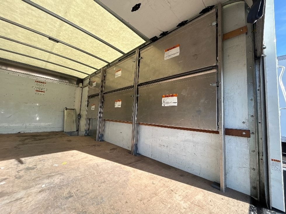 Light Duty Box Truck-Light and Medium Duty Trucks-GMC-2022-Savana G33903-Charlottesville-VA-39,970\n\t\tmiles-$ 44,250 - Image 12