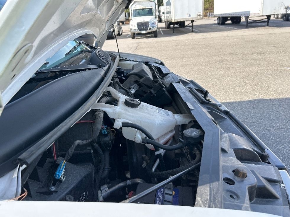 Light Duty Box Truck-Light and Medium Duty Trucks-GMC-2022-Savana G33903-Charlottesville-VA-39,970\n\t\tmiles-$ 44,250 - Image 23