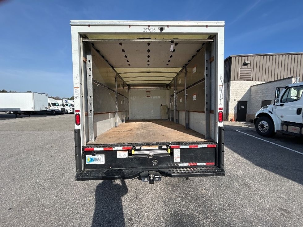 Light Duty Box Truck-Light and Medium Duty Trucks-GMC-2022-Savana G33903-Charlottesville-VA-39,970\n\t\tmiles-$ 44,250 - Image 8