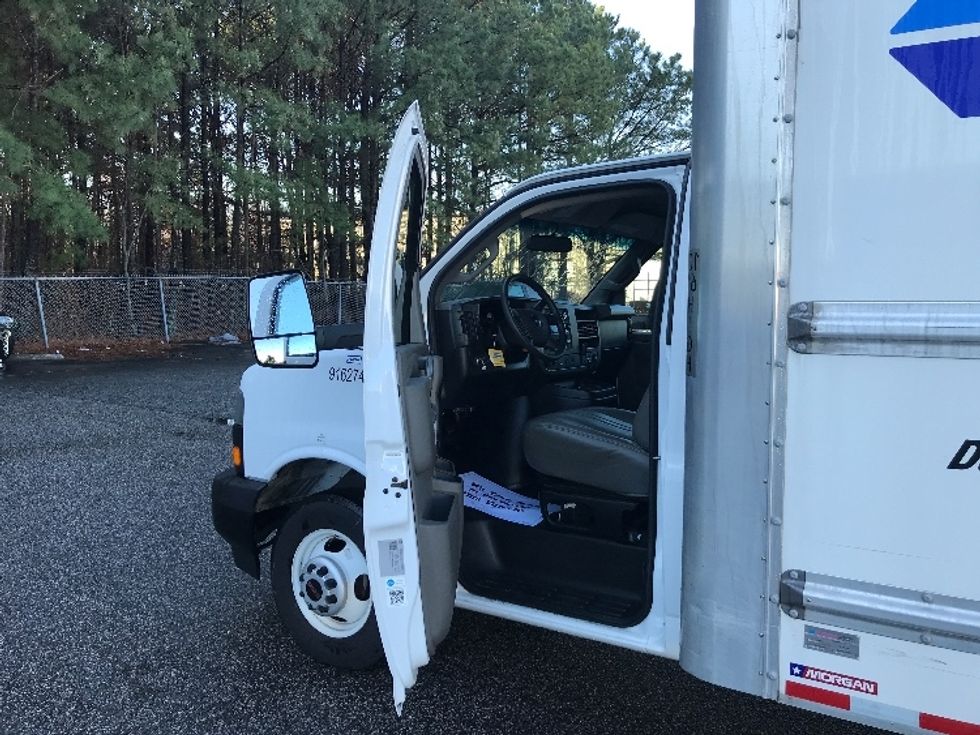 Light Duty Box Truck-Light and Medium Duty Trucks-GMC-2022-Savana G33903-Chesapeake-VA-37,776\n\t\tmiles-$ 47,500 - Image 15