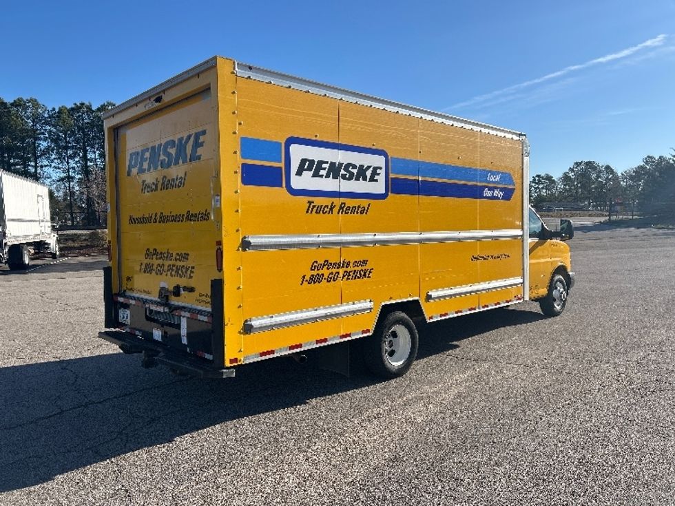 Light Duty Box Truck-Light and Medium Duty Trucks-GMC-2022-Savana G33903-Chester-VA-111,495\n\t\tmiles-$ 27,500 - Image 13