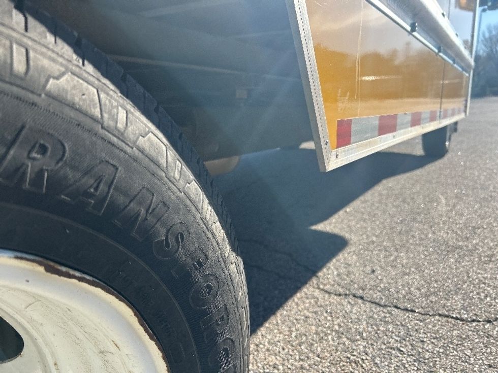 Light Duty Box Truck-Light and Medium Duty Trucks-GMC-2022-Savana G33903-Chester-VA-111,495\n\t\tmiles-$ 27,500 - Image 14