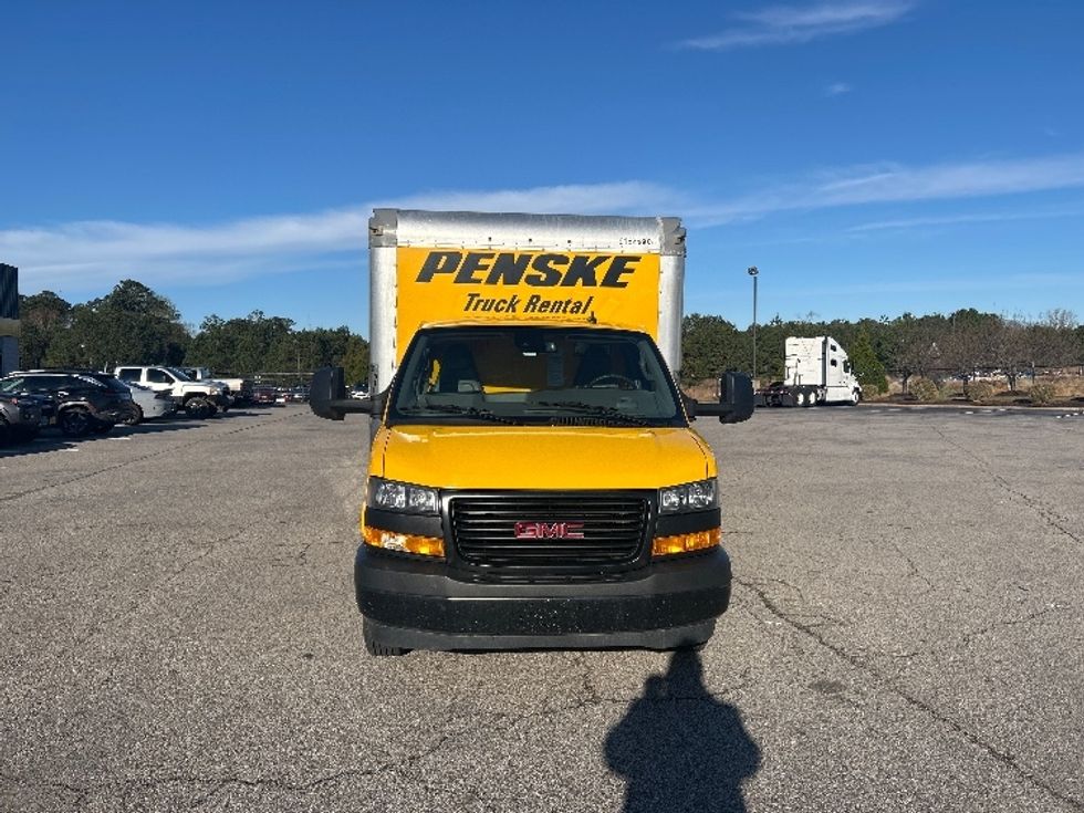 Light Duty Box Truck-Light and Medium Duty Trucks-GMC-2022-Savana G33903-Chester-VA-111,495\n\t\tmiles-$ 27,500 - Image 2