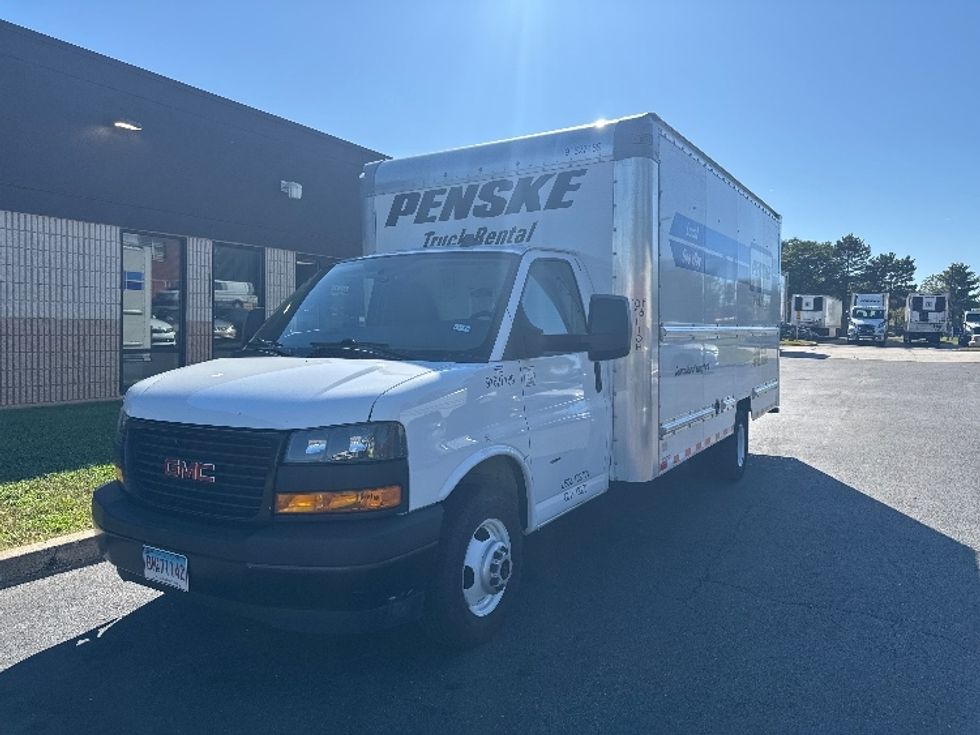 Light Duty Box Truck-Light and Medium Duty Trucks-GMC-2022-Savana G33903-Chicopee-MA-67,332\n\t\tmiles-$ 36,250 - Image 3