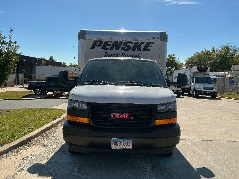 Light Duty Box Truck-Light and Medium Duty Trucks-GMC-2022-Savana G33903-Chicopee-MA-79,471\n\t\tmiles-$ 35,000 - Image 2