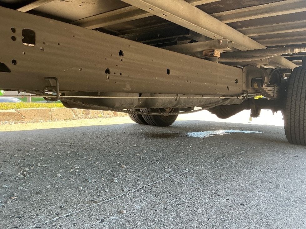 Light Duty Box Truck-Light and Medium Duty Trucks-GMC-2022-Savana G33903-Chicopee-MA-79,471\n\t\tmiles-$ 35,000 - Image 5