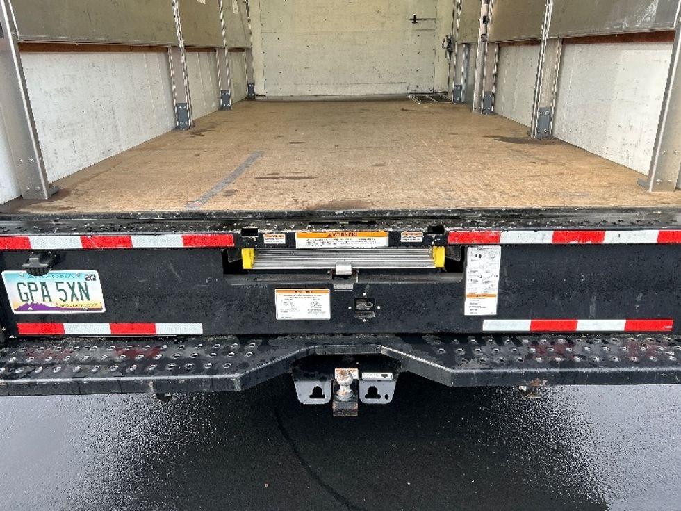 Light Duty Box Truck-Light and Medium Duty Trucks-GMC-2022-Savana G33903-Chino-CA-22,350\n\t\tmiles-$ 48,250 - Image 10