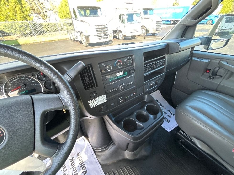 Light Duty Box Truck-Light and Medium Duty Trucks-GMC-2022-Savana G33903-Clackamas-OR-34,042\n\t\tmiles-$ 43,750 - Image 18