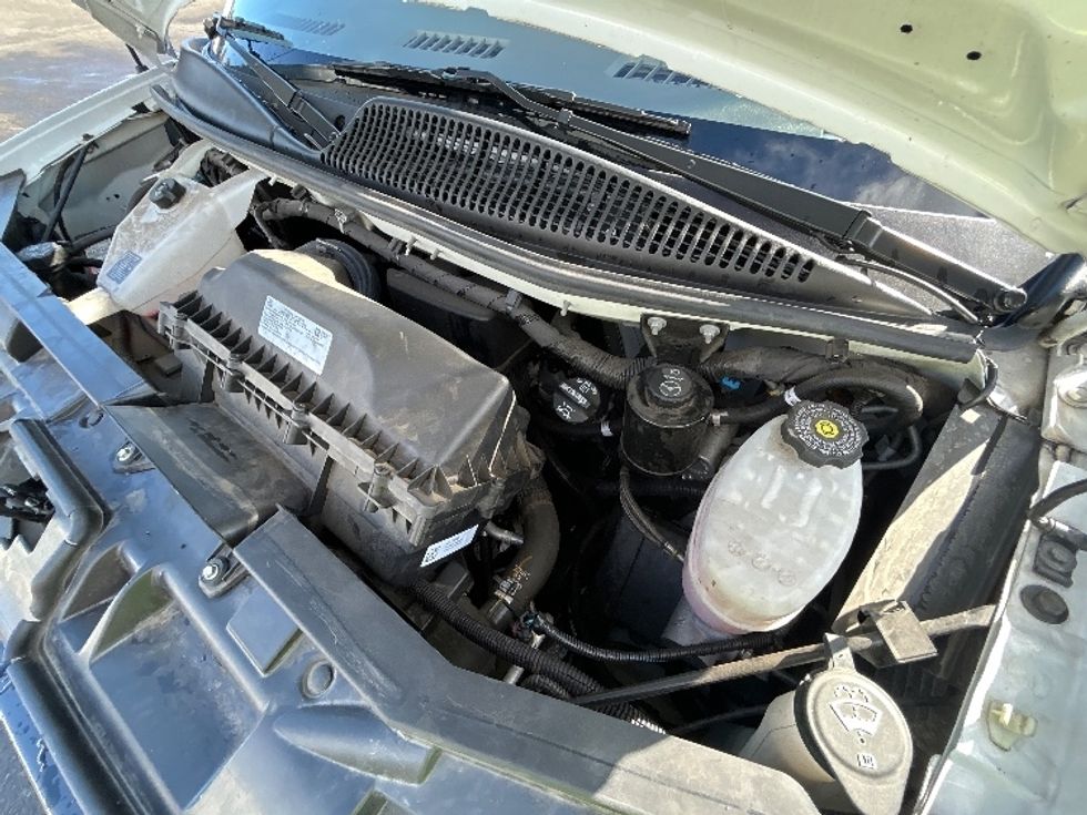 Light Duty Box Truck-Light and Medium Duty Trucks-GMC-2022-Savana G33903-Clackamas-OR-34,042\n\t\tmiles-$ 43,750 - Image 24