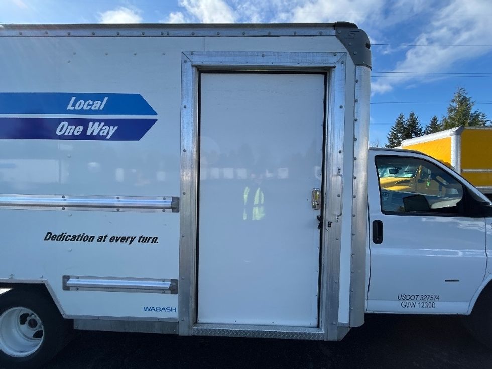 Light Duty Box Truck-Light and Medium Duty Trucks-GMC-2022-Savana G33903-Clackamas-OR-34,042\n\t\tmiles-$ 43,750 - Image 25