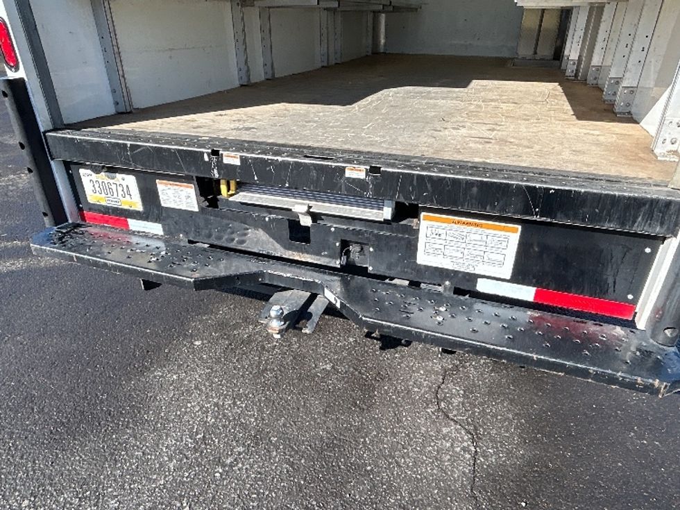 Light Duty Box Truck-Light and Medium Duty Trucks-GMC-2022-Savana G33903-Clackamas-OR-34,042\n\t\tmiles-$ 43,750 - Image 9