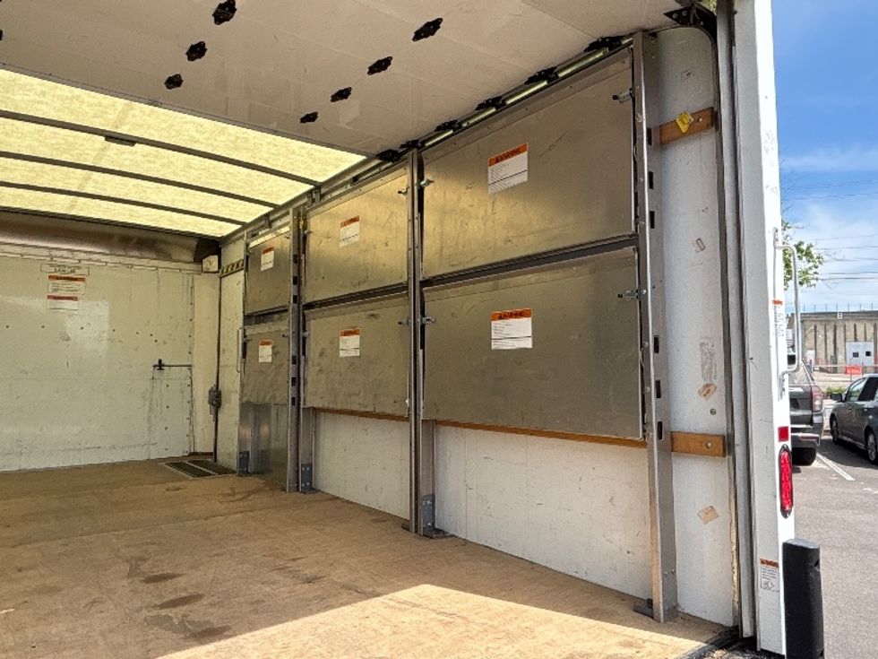 Light Duty Box Truck-Light and Medium Duty Trucks-GMC-2022-Savana G33903-Clackamas-OR-36,004\n\t\tmiles-$ 41,250 - Image 11