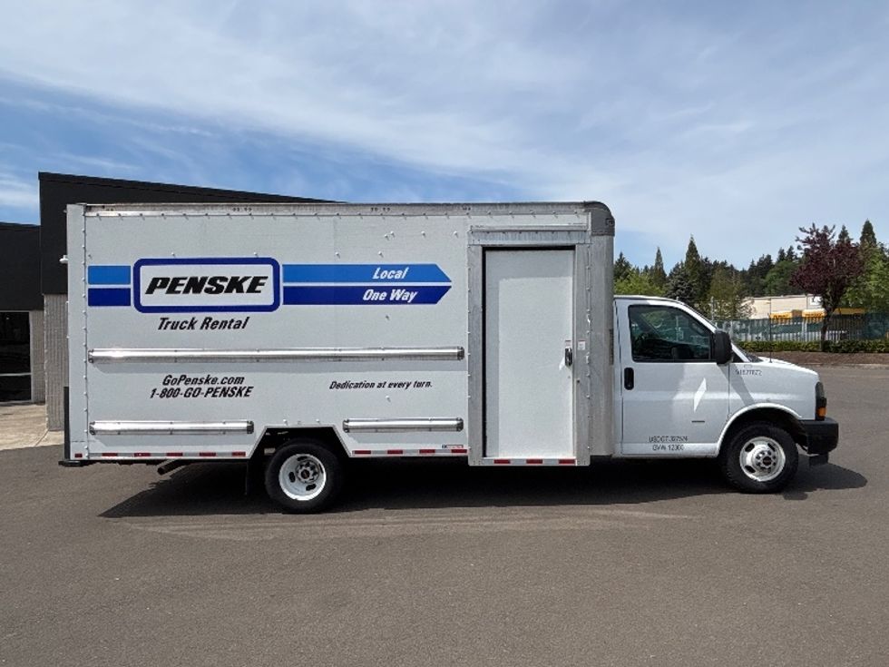 Light Duty Box Truck-Light and Medium Duty Trucks-GMC-2022-Savana G33903-Clackamas-OR-36,004\n\t\tmiles-$ 41,250 - Image 14