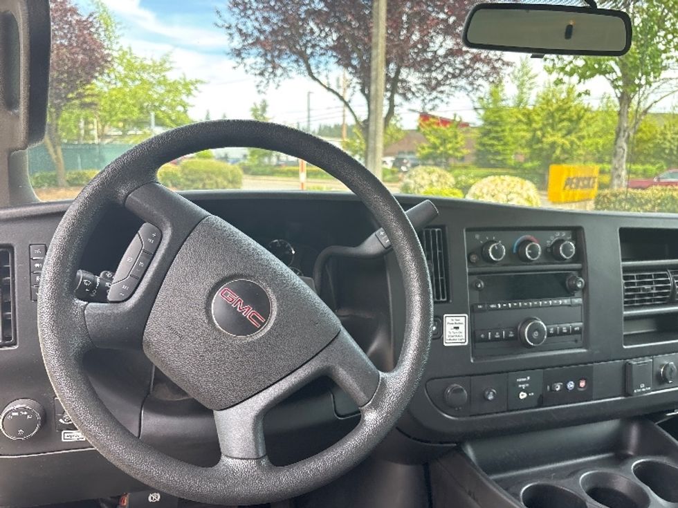 Light Duty Box Truck-Light and Medium Duty Trucks-GMC-2022-Savana G33903-Clackamas-OR-36,004\n\t\tmiles-$ 41,250 - Image 17