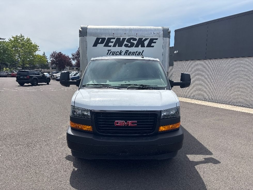 Light Duty Box Truck-Light and Medium Duty Trucks-GMC-2022-Savana G33903-Clackamas-OR-36,004\n\t\tmiles-$ 41,250 - Image 2