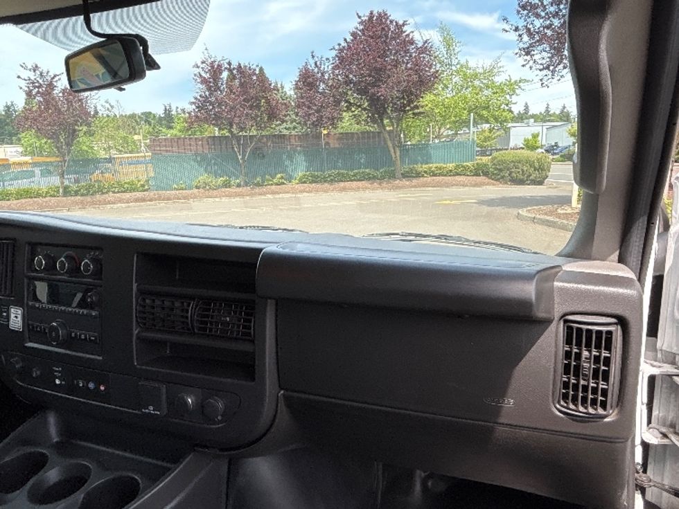 Light Duty Box Truck-Light and Medium Duty Trucks-GMC-2022-Savana G33903-Clackamas-OR-36,004\n\t\tmiles-$ 41,250 - Image 20
