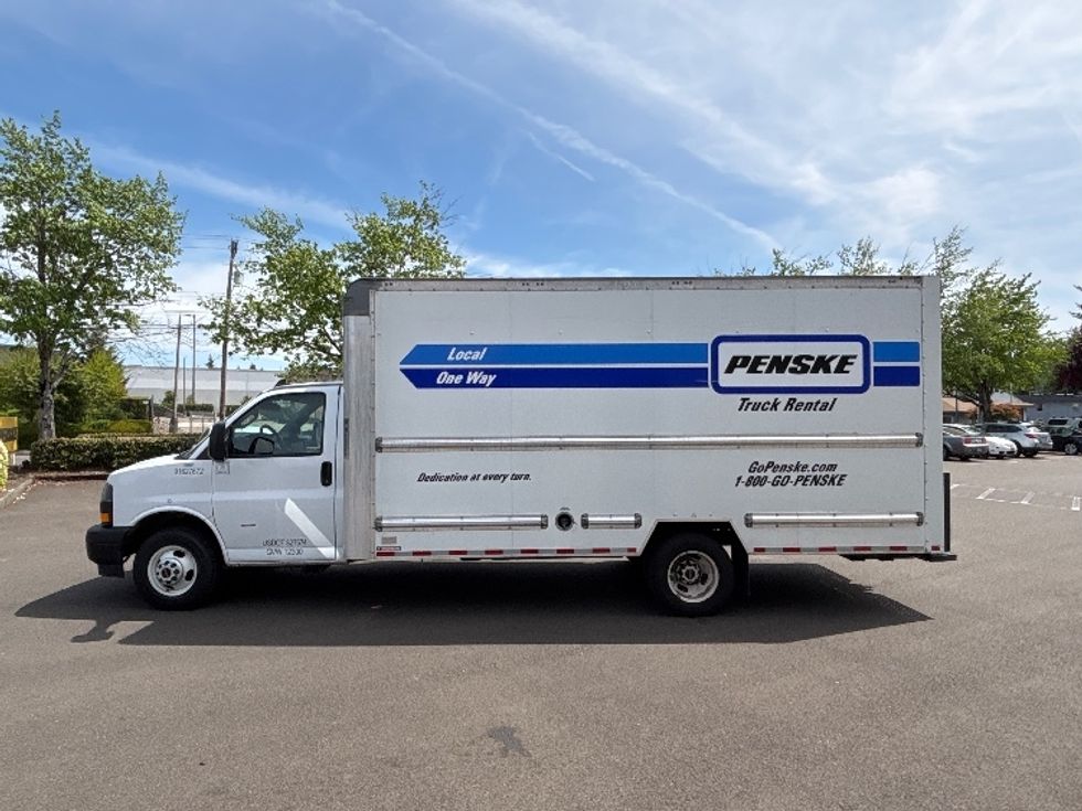 Light Duty Box Truck-Light and Medium Duty Trucks-GMC-2022-Savana G33903-Clackamas-OR-36,004\n\t\tmiles-$ 41,250 - Image 4