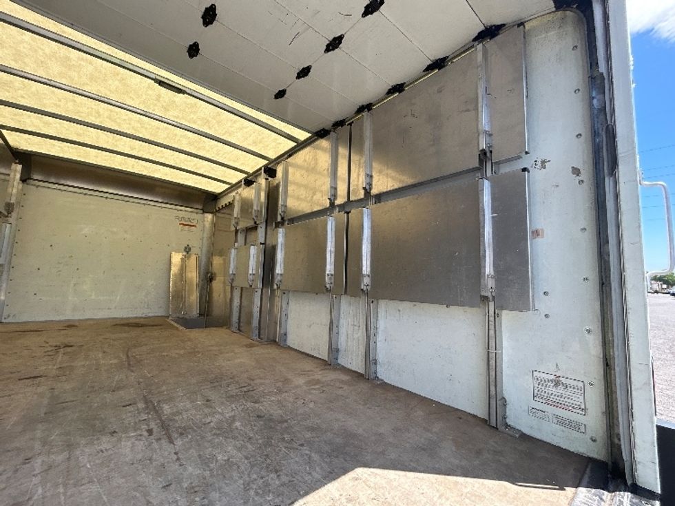 Light Duty Box Truck-Light and Medium Duty Trucks-GMC-2022-Savana G33903-Clackamas-OR-43,135\n\t\tmiles-$ 41,500 - Image 10