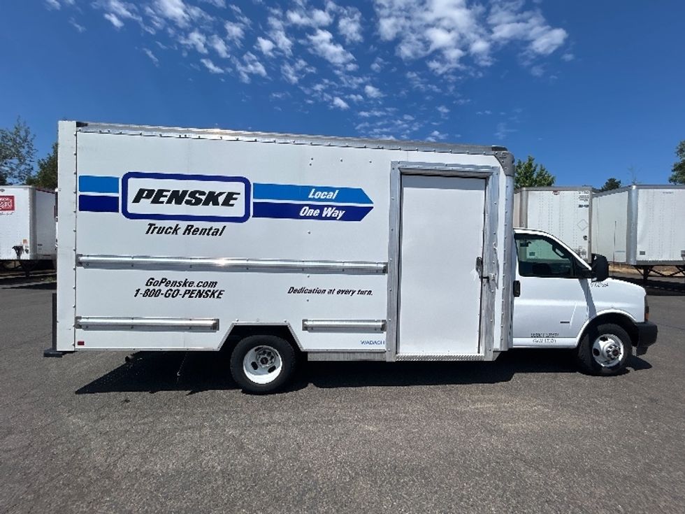 Light Duty Box Truck-Light and Medium Duty Trucks-GMC-2022-Savana G33903-Clackamas-OR-43,135\n\t\tmiles-$ 41,500 - Image 12