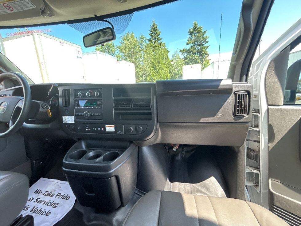 Light Duty Box Truck-Light and Medium Duty Trucks-GMC-2022-Savana G33903-Clackamas-OR-43,135\n\t\tmiles-$ 41,500 - Image 18