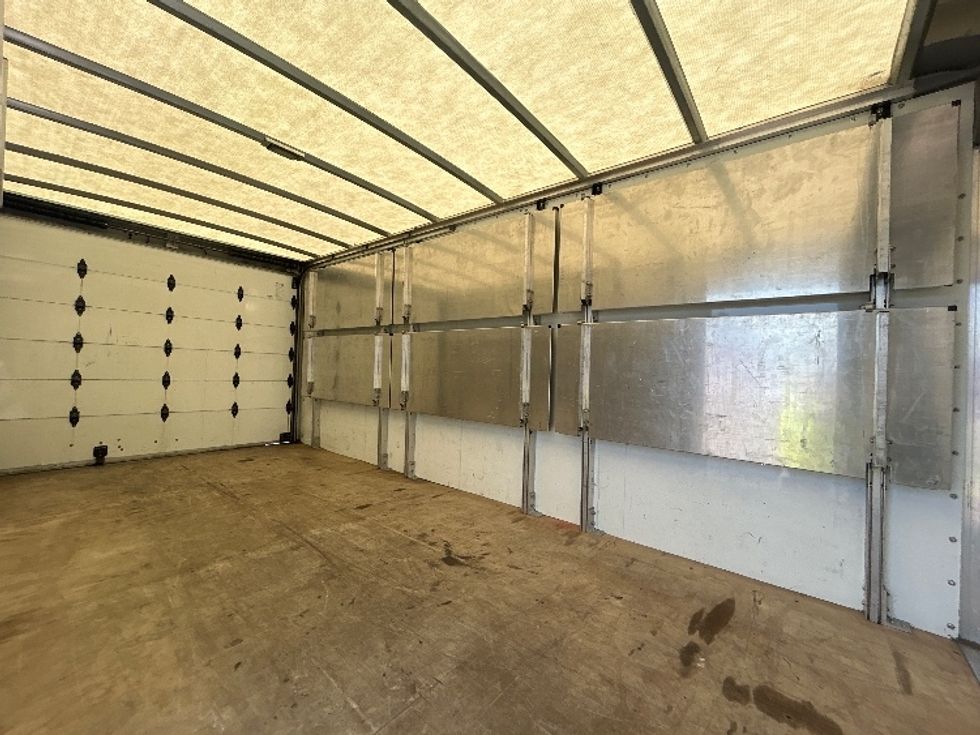 Light Duty Box Truck-Light and Medium Duty Trucks-GMC-2022-Savana G33903-Clackamas-OR-43,135\n\t\tmiles-$ 41,500 - Image 23