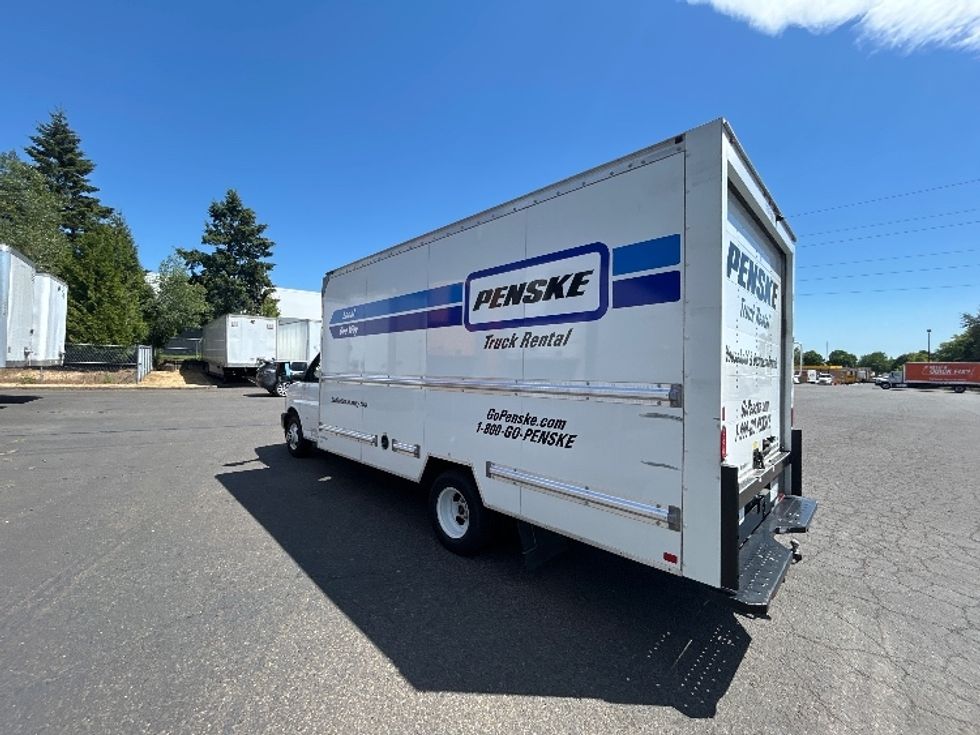 Light Duty Box Truck-Light and Medium Duty Trucks-GMC-2022-Savana G33903-Clackamas-OR-43,135\n\t\tmiles-$ 41,500 - Image 5