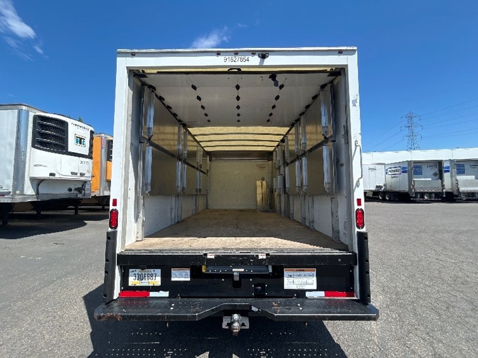 Light Duty Box Truck-Light and Medium Duty Trucks-GMC-2022-Savana G33903-Clackamas-OR-43,135\n\t\tmiles-$ 41,500 - Image 7