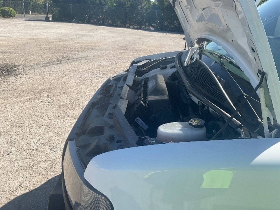 Light Duty Box Truck-Light and Medium Duty Trucks-GMC-2022-Savana G33903-Cleveland-TN-39,041\n\t\tmiles-$ 43,250 - Image 24