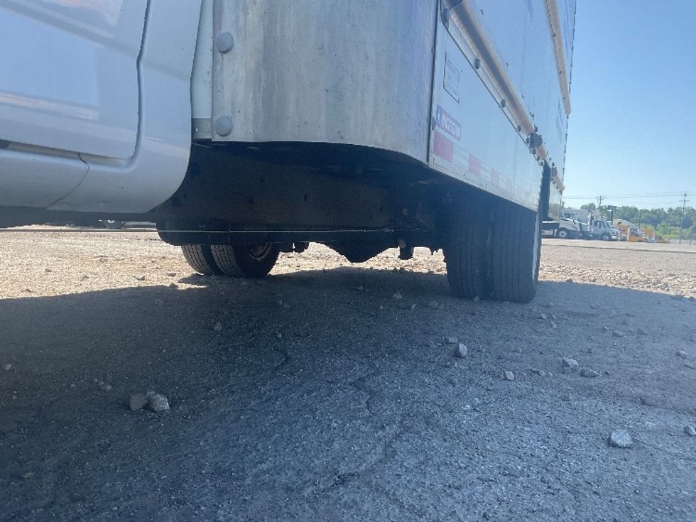 Light Duty Box Truck-Light and Medium Duty Trucks-GMC-2022-Savana G33903-Cleveland-TN-39,041\n\t\tmiles-$ 43,250 - Image 5