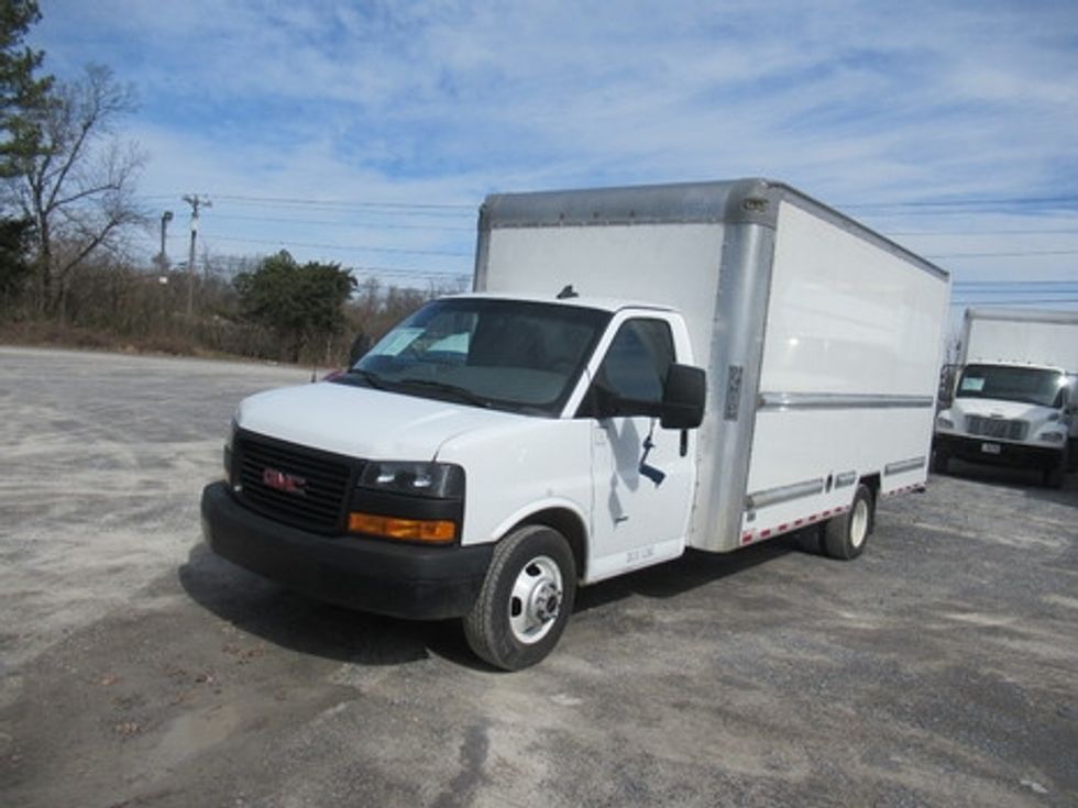 Light Duty Box Truck-Light and Medium Duty Trucks-GMC-2022-Savana G33903-Cleveland-TN-81,997\n\t\tmiles-$ 29,500 - Image 1