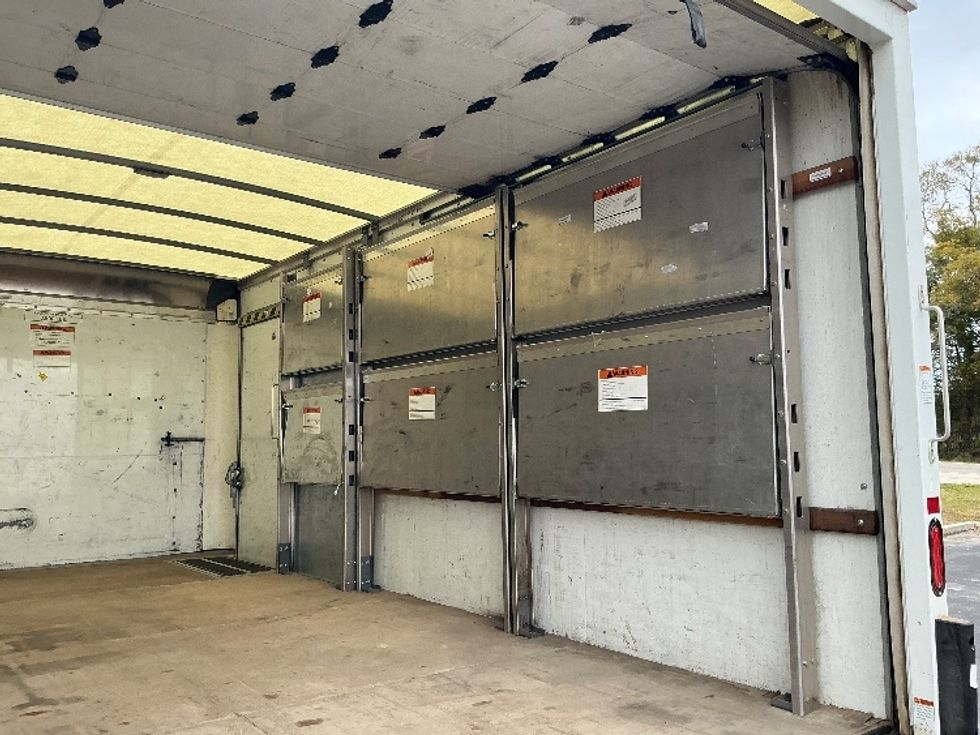 Light Duty Box Truck-Light and Medium Duty Trucks-GMC-2022-Savana G33903-Cleveland-TN-81,997\n\t\tmiles-$ 29,500 - Image 10