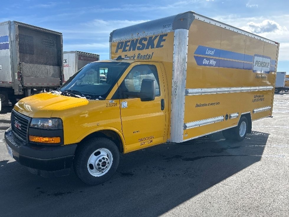 Light Duty Box Truck-Light and Medium Duty Trucks-GMC-2022-Savana G33903-Colorado Springs-CO-19,569\n\t\tmiles-$ 38,750 - Image 3