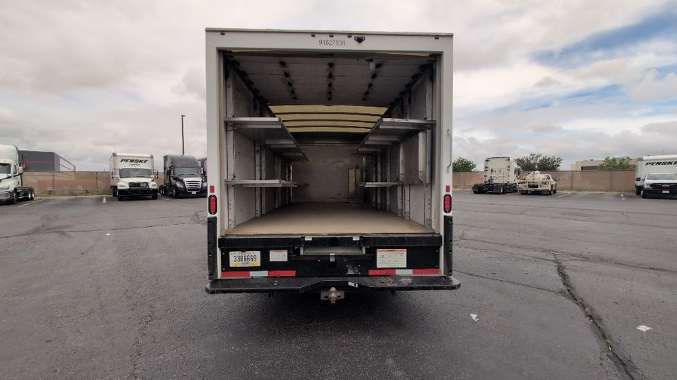 Light Duty Box Truck-Light and Medium Duty Trucks-GMC-2022-Savana G33903-Colorado Springs-CO-48,414\n\t\tmiles-$ 41,250 - Image 7