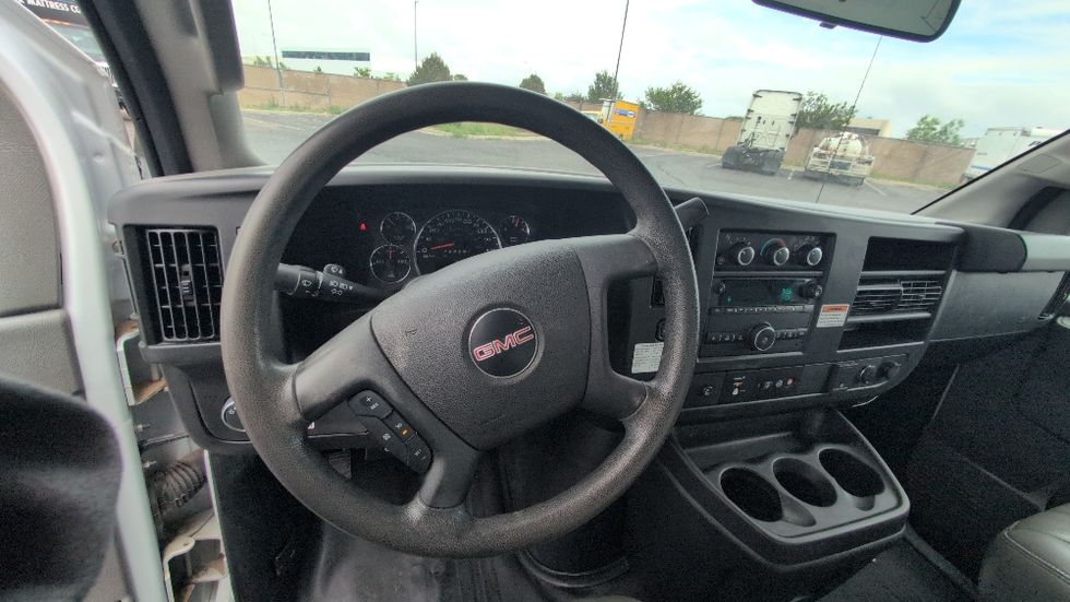 Light Duty Box Truck-Light and Medium Duty Trucks-GMC-2022-Savana G33903-Colorado Springs-CO-48,414\n\t\tmiles-$ 41,250 - Image 14