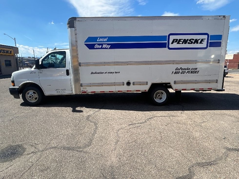 Light Duty Box Truck-Light and Medium Duty Trucks-GMC-2022-Savana G33903-Colorado Springs-CO-55,944\n\t\tmiles-$ 36,500 - Image 4