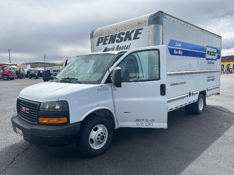 Light Duty Box Truck-Light and Medium Duty Trucks-GMC-2022-Savana G33903-Colorado Springs-CO-62,020\n\t\tmiles-$ 40,250 - Image 3