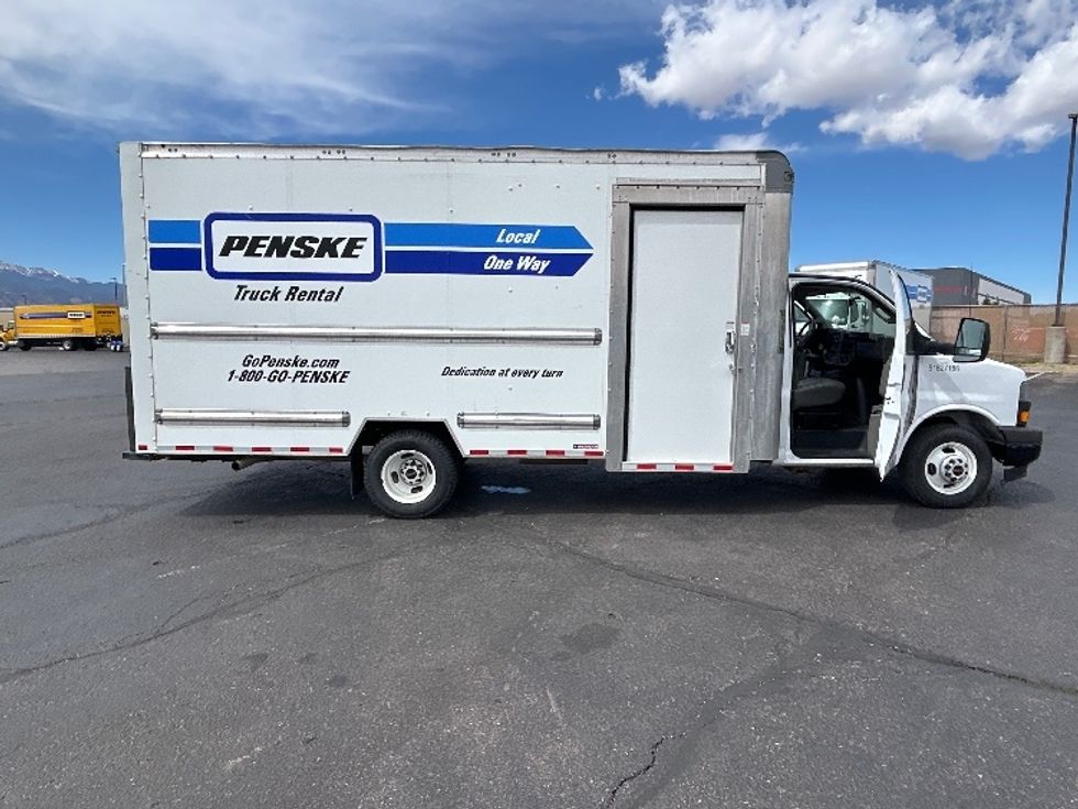 Light Duty Box Truck-Light and Medium Duty Trucks-GMC-2022-Savana G33903-Colorado Springs-CO-62,020\n\t\tmiles-$ 40,250 - Image 12