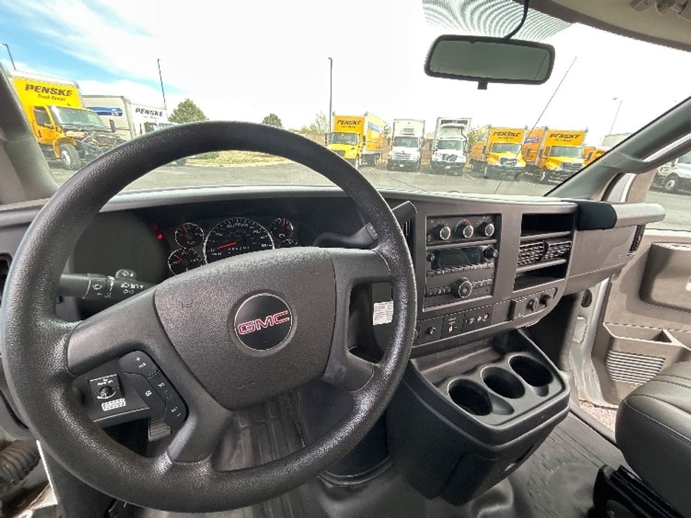 Light Duty Box Truck-Light and Medium Duty Trucks-GMC-2022-Savana G33903-Colorado Springs-CO-62,020\n\t\tmiles-$ 40,250 - Image 15