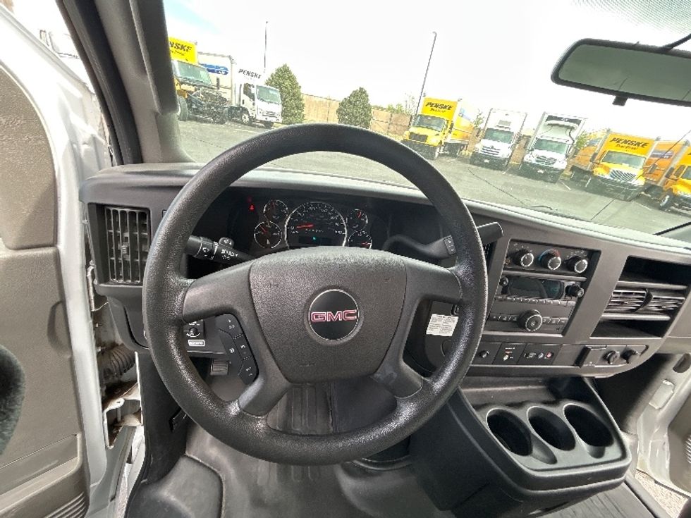 Light Duty Box Truck-Light and Medium Duty Trucks-GMC-2022-Savana G33903-Colorado Springs-CO-62,020\n\t\tmiles-$ 40,250 - Image 14