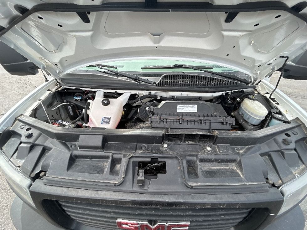 Light Duty Box Truck-Light and Medium Duty Trucks-GMC-2022-Savana G33903-Colorado Springs-CO-62,020\n\t\tmiles-$ 40,250 - Image 18