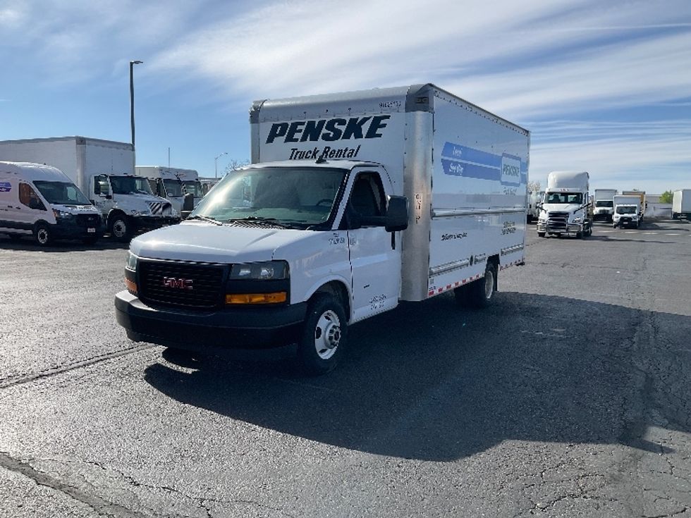 Light Duty Box Truck-Light and Medium Duty Trucks-GMC-2022-Savana G33903-Colorado Springs-CO-71,571\n\t\tmiles-$ 39,500 - Image 3
