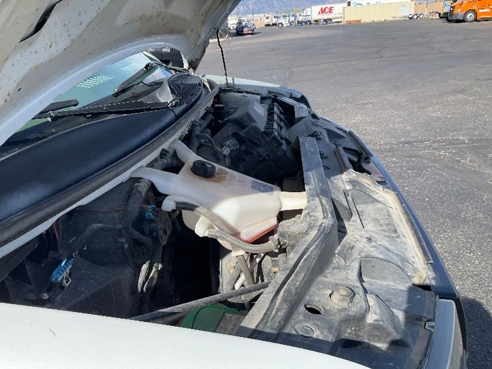 Light Duty Box Truck-Light and Medium Duty Trucks-GMC-2022-Savana G33903-Colorado Springs-CO-71,571\n\t\tmiles-$ 39,500 - Image 22