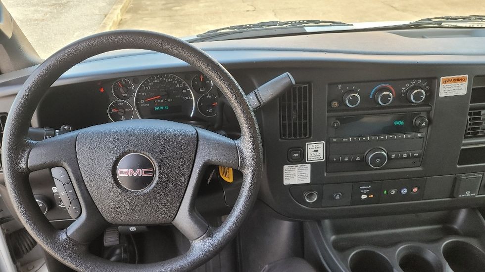 Light Duty Box Truck-Light and Medium Duty Trucks-GMC-2022-Savana G33903-Columbus-GA-36,560\n\t\tmiles-$ 50,000 - Image 18