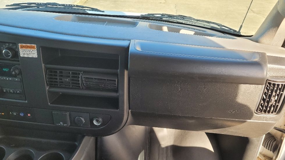 Light Duty Box Truck-Light and Medium Duty Trucks-GMC-2022-Savana G33903-Columbus-GA-36,560\n\t\tmiles-$ 50,000 - Image 21