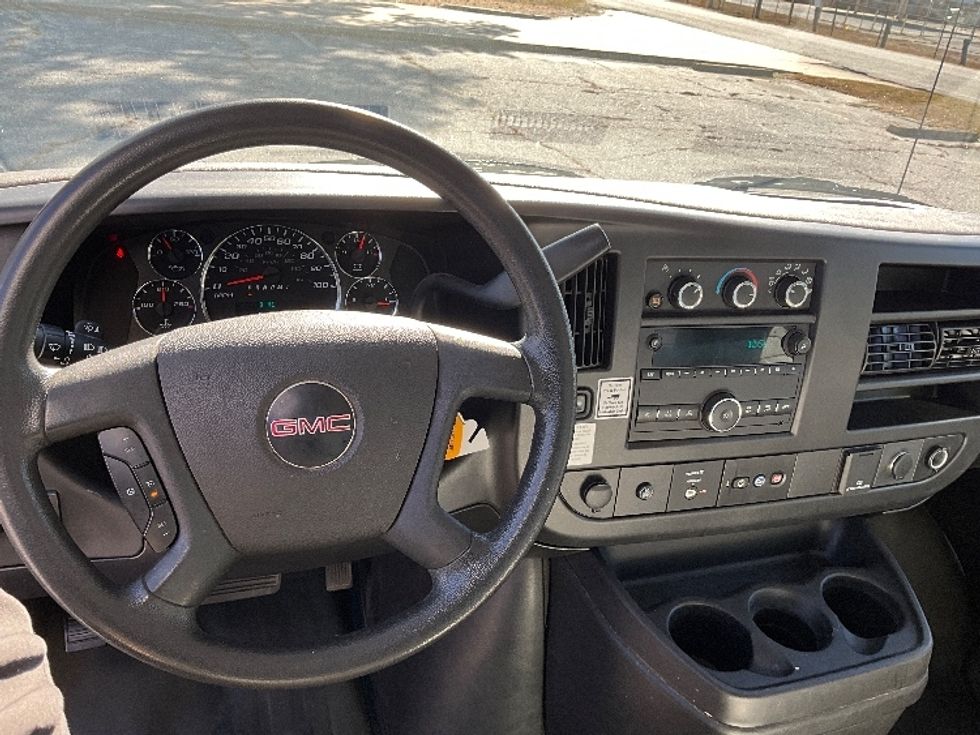 Light Duty Box Truck-Light and Medium Duty Trucks-GMC-2022-Savana G33903-Columbus-GA-70,107\n\t\tmiles-$ 46,000 - Image 18