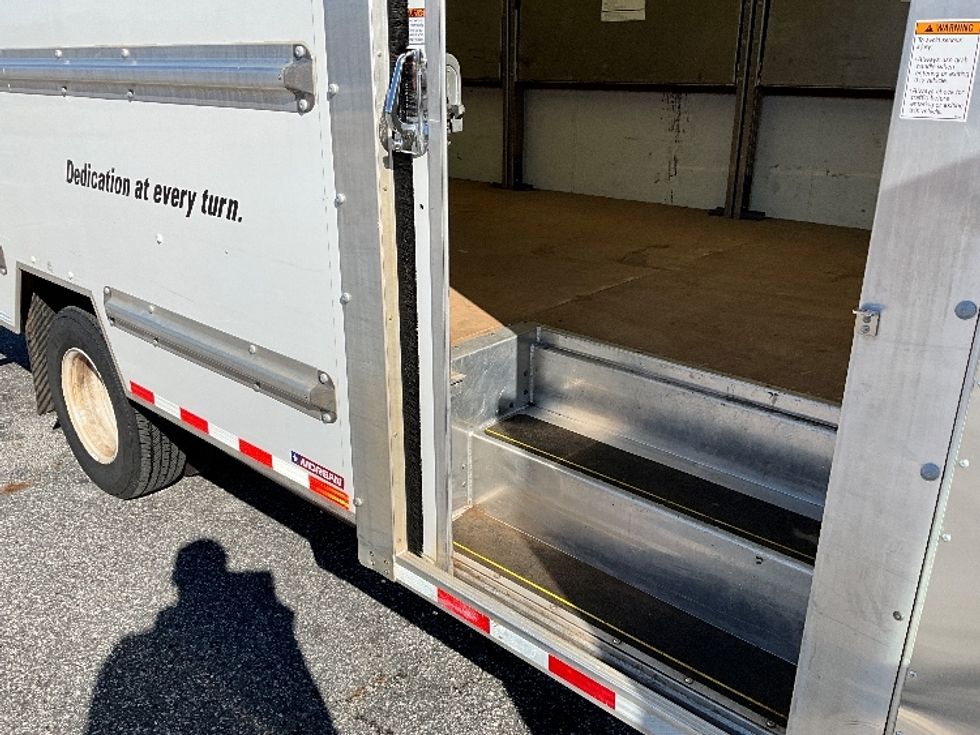 Light Duty Box Truck-Light and Medium Duty Trucks-GMC-2022-Savana G33903-Columbus-GA-70,107\n\t\tmiles-$ 46,000 - Image 26