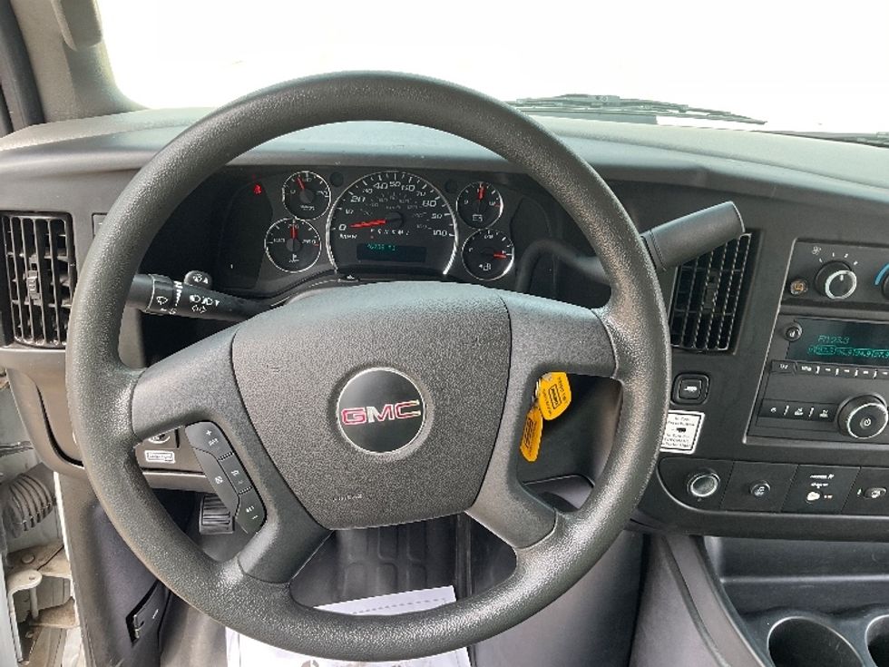 Light Duty Box Truck-Light and Medium Duty Trucks-GMC-2022-Savana G33903-Corpus Christi-TX-76,738\n\t\tmiles-$ 33,500 - Image 18